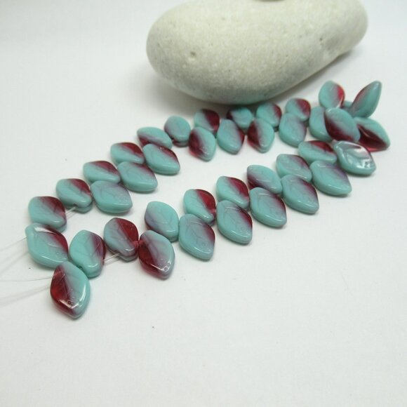 UG Leaf beads - Picture 7 of 8